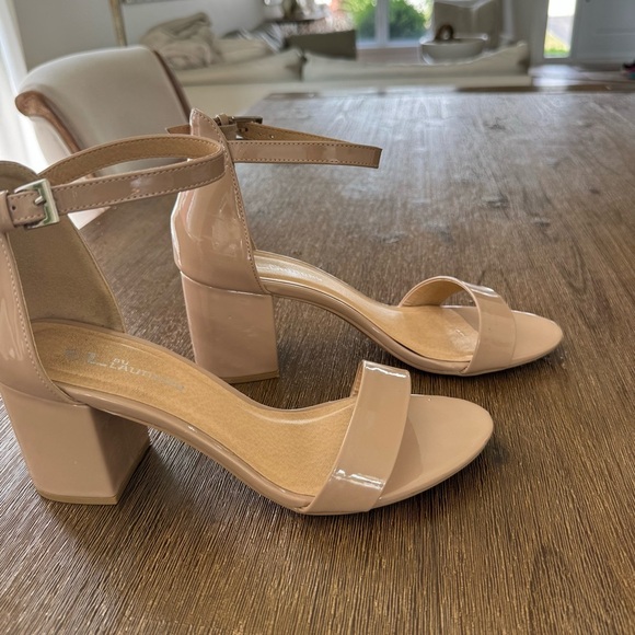 Chinese Laundry Tan Heels with Ankle Strap Women’s 9.5 - Picture 4 of 11